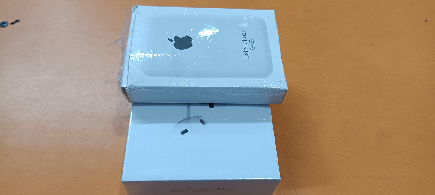 Combo, Airpods Pro  and battery pack